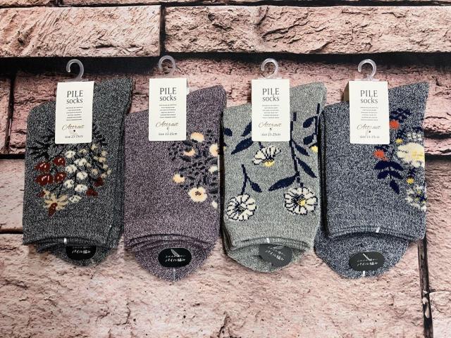 送料無料!『画像から4足組』お洒落な花柄!ちょうどいい厚さ!ふかふか暖かい!レディースパイルソックス < 女性ファッション 送料無料!『画像から4足組』お洒落な花柄!ちょうどいい厚さ!ふかふか暖かい!レディースパイルソックス < 女性ファッションの