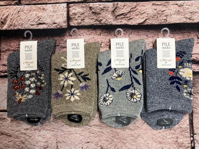 送料無料!『画像から4足組』お洒落な花柄!ちょうどいい厚さ!ふかふか暖かい!レディースパイルソックス < 女性ファッション 送料無料!『画像から4足組』お洒落な花柄!ちょうどいい厚さ!ふかふか暖かい!レディースパイルソックス < 女性ファッションの