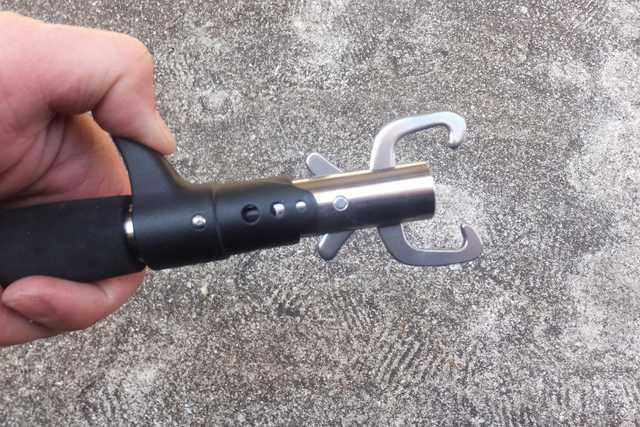 軽量 コンパクト フィッシュ グリップ ステン製 < レジャー/スポーツ 軽量 コンパクト フィッシュ グリップ ステン製 < レジャー/スポーツの