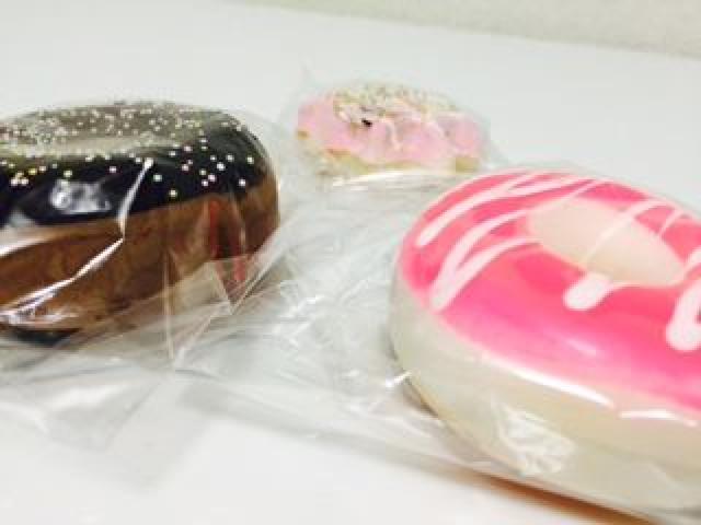 ムニムニ感触ドーナッツ〓マグネット〓ワッフルストラップ〓新品〓 < インテリア/ライフ ムニムニ感触ドーナッツ〓マグネット〓ワッフルストラップ〓新品〓 < インテリア/ライフの