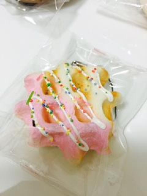 ムニムニ感触ドーナッツ〓マグネット〓ワッフルストラップ〓新品〓 < インテリア/ライフ ムニムニ感触ドーナッツ〓マグネット〓ワッフルストラップ〓新品〓 < インテリア/ライフの