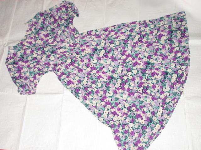 未使用☆華やか花柄模様ワンピース*半袖(パープル系) < 女性ファッション  未使用☆華やか花柄模様ワンピース*半袖(パープル系)  < 女性ファッションの