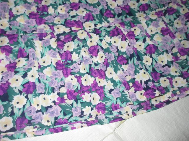 未使用☆華やか花柄模様ワンピース*半袖(パープル系) < 女性ファッション  未使用☆華やか花柄模様ワンピース*半袖(パープル系) < 女性ファッションの