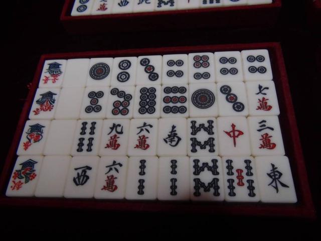 pC v }[W v ! B   zr[ 