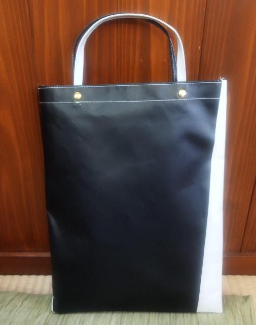 LaQua ノベルティ A4縦型 トートバッグ 合皮 < 女性ファッション  LaQua ノベルティ A4縦型 トートバッグ 合皮 < 女性ファッションの