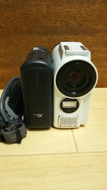SHARP Viewcam Mini DV ビデオカメラ 動作未確認 < 家電/AV SHARP Viewcam Mini DV ビデオカメラ 動作未確認 < 家電/AVの
