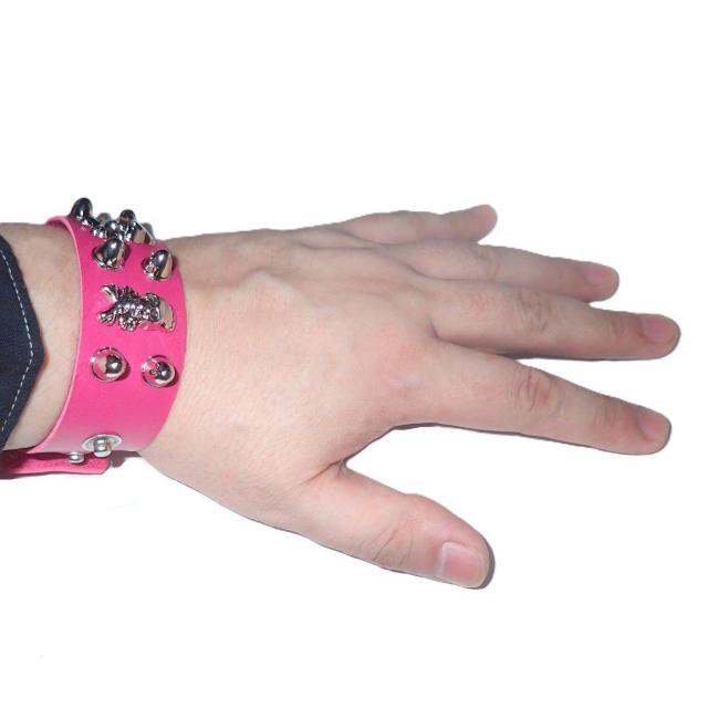 スカル ガイコツ 骸骨 がいこつ どくろ ドクロ スケルトン スタッズ 鋲 トゲトゲ レザー ブレスレット 濃ピンク F < 女性アクセサリー/時計 スカル ガイコツ 骸骨 がいこつ どくろ ドクロ スケルトン スタッズ 鋲 トゲトゲ レザー ブレスレット 濃ピンク F < 女性アクセサリー/時計の