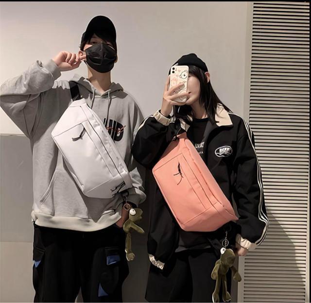 ボディバッグ ウエストポーチ 男女兼用 ホワイト 白 韓国 通学通勤 旅行 < 男性ファッション  ボディバッグ ウエストポーチ 男女兼用 ホワイト 白 韓国 通学通勤 旅行 < 男性ファッションの