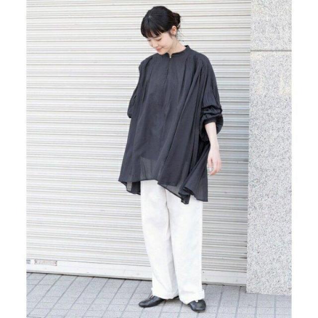 qo'ut/�u���E�X���V�A�[�Ń��C�g�ȃX�~�N�������O�u���E�X�� 