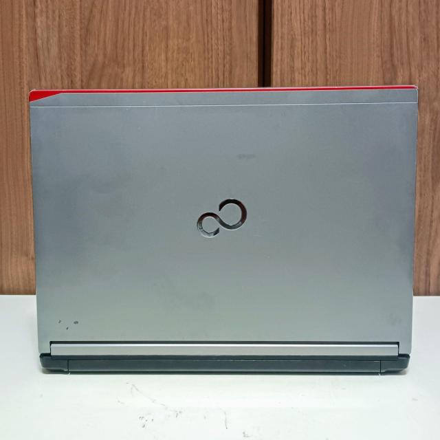 FUJITSU LIFEBOOK Corei5 8GB SSD256GB Windows11 m[gp\R Office  PC{/Ӌ@ 