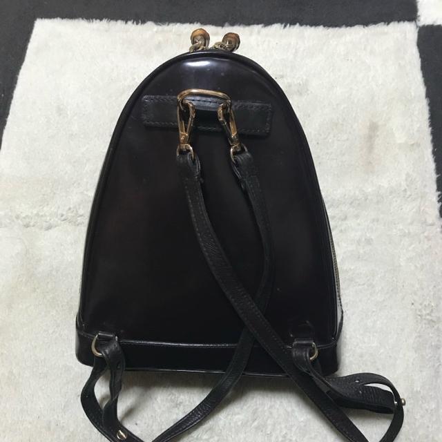 正規品 オールドグッチ バンブー パテントレザー バックパック リュック 三角形 ブラウン < ブランド 正規品 オールドグッチ バンブー パテントレザー バックパック リュック 三角形 ブラウン < ブランドの