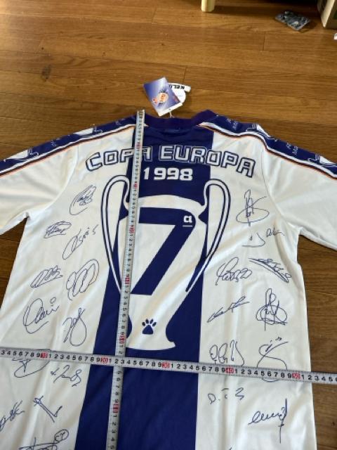 レアル・マドリード半袖ユニフォーム(L)新品 < レジャー/スポーツ レアル・マドリード半袖ユニフォーム(L)新品 < レジャー/スポーツの