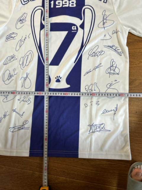 レアル・マドリード半袖ユニフォーム(L)新品 < レジャー/スポーツ レアル・マドリード半袖ユニフォーム(L)新品 < レジャー/スポーツの