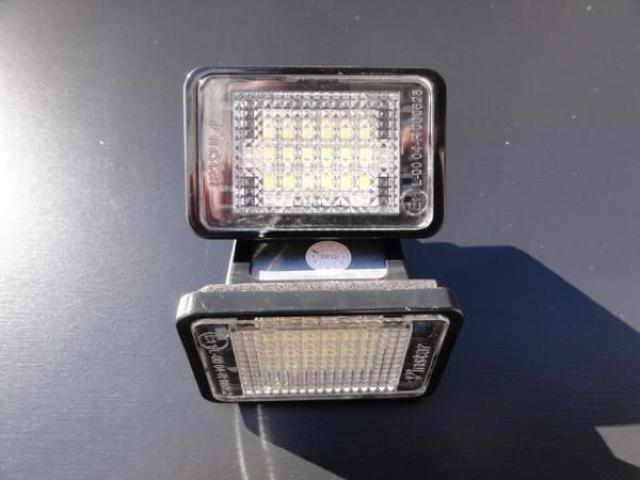 ベンツ キャンセラー内蔵LEDナンバー灯 X204GLK220GLK250GLK300 < 自動車/バイク ベンツ キャンセラー内蔵LEDナンバー灯 X204GLK220GLK250GLK300 < 自動車/バイク