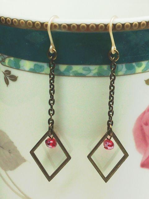 シンプルゆらりチェーンスクエアルビースワロ樹脂ピアス☆ < 女性アクセサリー/時計  シンプルゆらりチェーンスクエアルビースワロ樹脂ピアス☆ < 女性アクセサリー/時計の