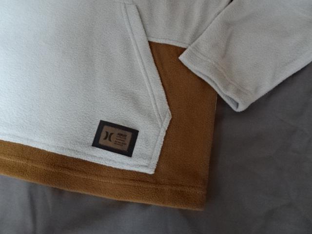 ハーレー【Hurley】フリース素材 ポケット付トレーナー US L ベージュ < ブランド  ハーレー【Hurley】フリース素材 ポケット付トレーナー US L ベージュ < ブランドの