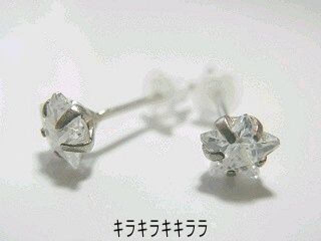 《New》<シルバー925>★CZキューブ*1粒スターピアス < 女性アクセサリー/時計  《New》<シルバー925>★CZキューブ*1粒スターピアス  < 女性アクセサリー/時計の