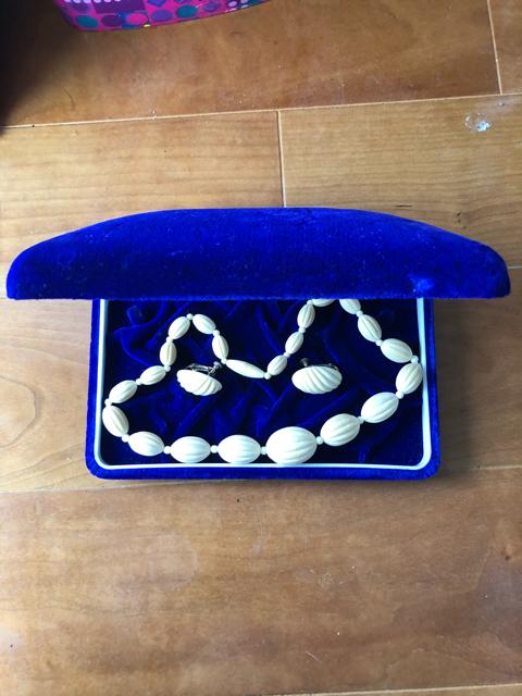 ネックレスイヤリングセット < 女性アクセサリー/時計  ネックレスイヤリングセット  < 女性アクセサリー/時計の