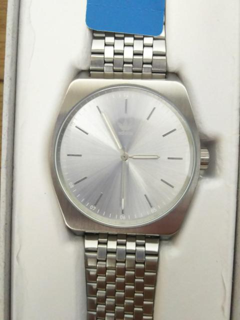 adidasIWiXrvgpdr؂  uh 