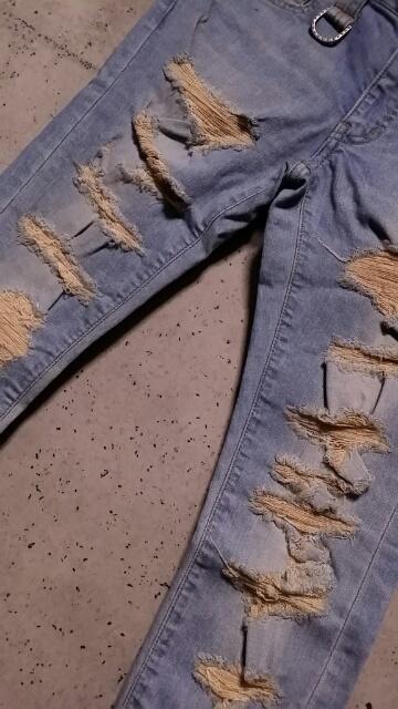 新品ROENロエンジーンズ ハードクラッシュストレッチデニムパンツ 28 < ブランド  新品ROENロエンジーンズ ハードクラッシュストレッチデニムパンツ 28 < ブランドの