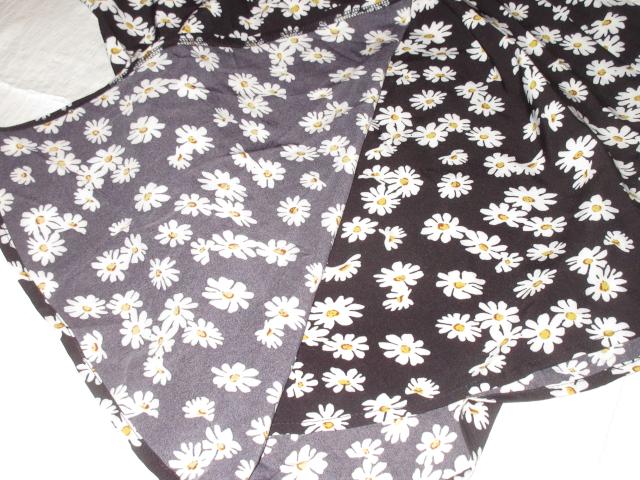 未使用タグ付☆花柄デイジー模様*半袖ワンピース(ブラック) < 女性ファッション  未使用タグ付☆花柄デイジー模様*半袖ワンピース(ブラック) < 女性ファッションの