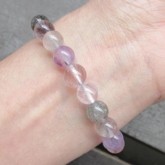 8ミリ玉 スーパーセブンブレスレット 天然石 パワーストーン < 女性アクセサリー/時計 8ミリ玉 スーパーセブンブレスレット 天然石 パワーストーン < 女性アクセサリー/時計の