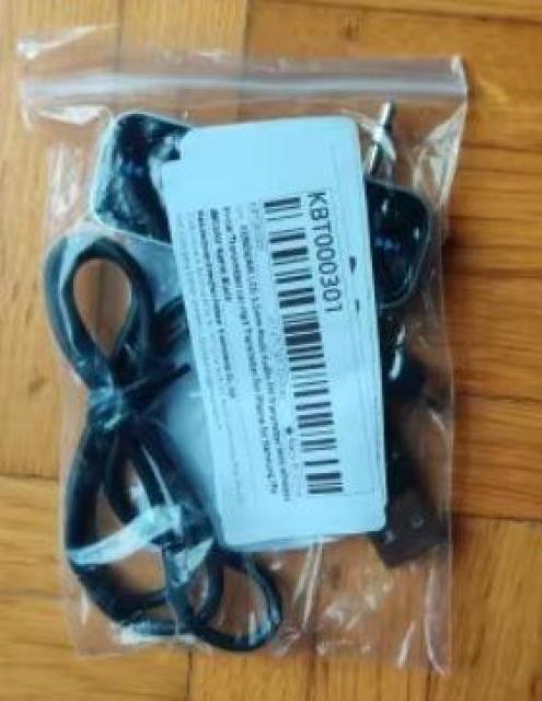 FMトランスミッター 3.5mmオーディオジャック 新品 送料無料  140 < 自動車/バイク FMトランスミッター 3.5mmオーディオジャック 新品 送料無料  140 < 自動車/バイク