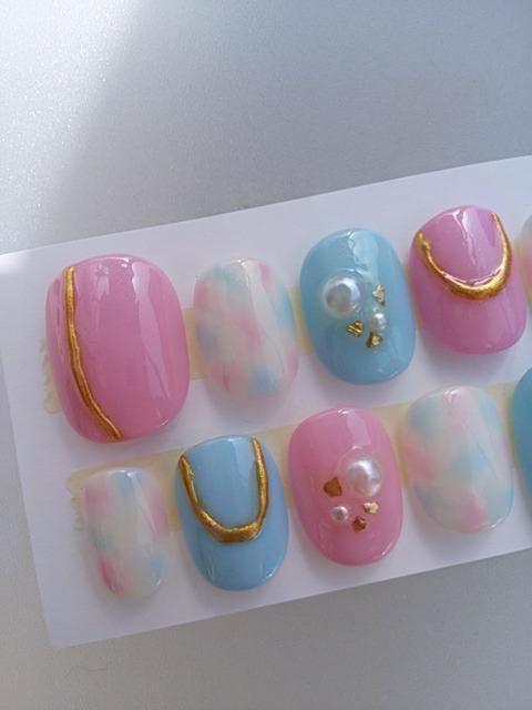 ジェルネイル.ピンク&水色.タイダイ柄.ゴールドライン.ショート < 香水/コスメ/ネイル  ジェルネイル.ピンク&水色.タイダイ柄.ゴールドライン.ショート < 香水/コスメ/ネイルの