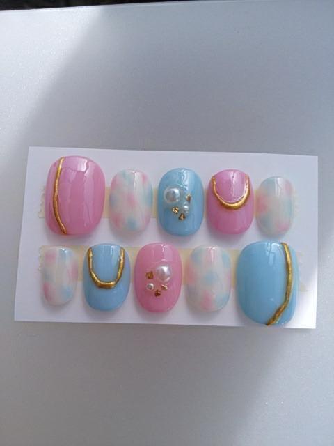 ジェルネイル.ピンク&水色.タイダイ柄.ゴールドライン.ショート < 香水/コスメ/ネイル  ジェルネイル.ピンク&水色.タイダイ柄.ゴールドライン.ショート < 香水/コスメ/ネイルの
