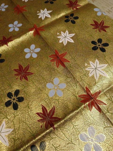 (FC1093)約65cm幅×約0.5m・金屏風のような金襴 < ペット/手芸/園芸 (FC1093)約65cm幅×約0.5m・金屏風のような金襴 < ペット/手芸/園芸の