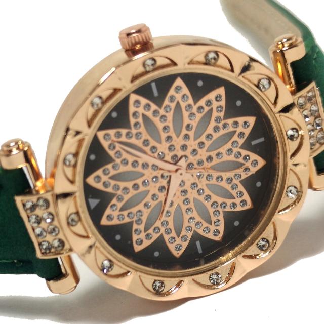 新品 StarrySky【ジルコニア】美しく輝く腕時計 GREEN < 女性アクセサリー/時計  新品 StarrySky【ジルコニア】美しく輝く腕時計 GREEN < 女性アクセサリー/時計の