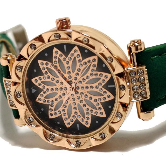 新品 StarrySky【ジルコニア】美しく輝く腕時計 GREEN < 女性アクセサリー/時計  新品 StarrySky【ジルコニア】美しく輝く腕時計 GREEN < 女性アクセサリー/時計の