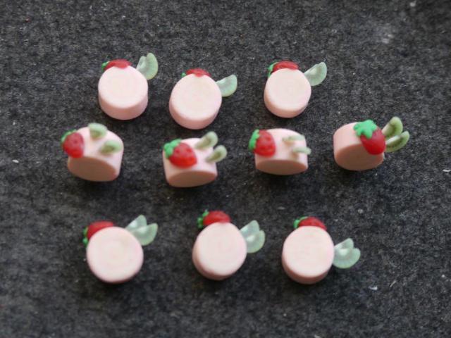 粘土パーツ 手芸・アクセサリーパーツ  苺ロールケーキ パーツ 10個セット ネイルパーツ デコパーツ < 香水/コスメ/ネイル  粘土パーツ 手芸・アクセサリーパーツ  苺ロールケーキ パーツ 10個セット ネイルパーツ デコパーツ  < 香水/コスメ/ネイルの