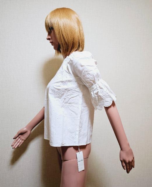 新品タグ付☆FREES MART☆綺麗な刺繍の純白カットソーT289☆3点で即落 < ブランド  新品タグ付☆FREES MART☆綺麗な刺繍の純白カットソーT289☆3点で即落 < ブランドの