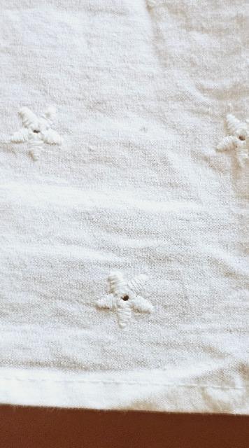 新品タグ付☆FREES MART☆綺麗な刺繍の純白カットソーT289☆3点で即落 < ブランド  新品タグ付☆FREES MART☆綺麗な刺繍の純白カットソーT289☆3点で即落 < ブランドの