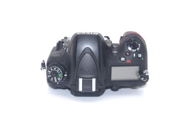 小型で扱いやすい人気フルサイズ機♪Nikon D610 ボディ♪ < 家電/AV 小型で扱いやすい人気フルサイズ機♪Nikon D610 ボディ♪ < 家電/AVの