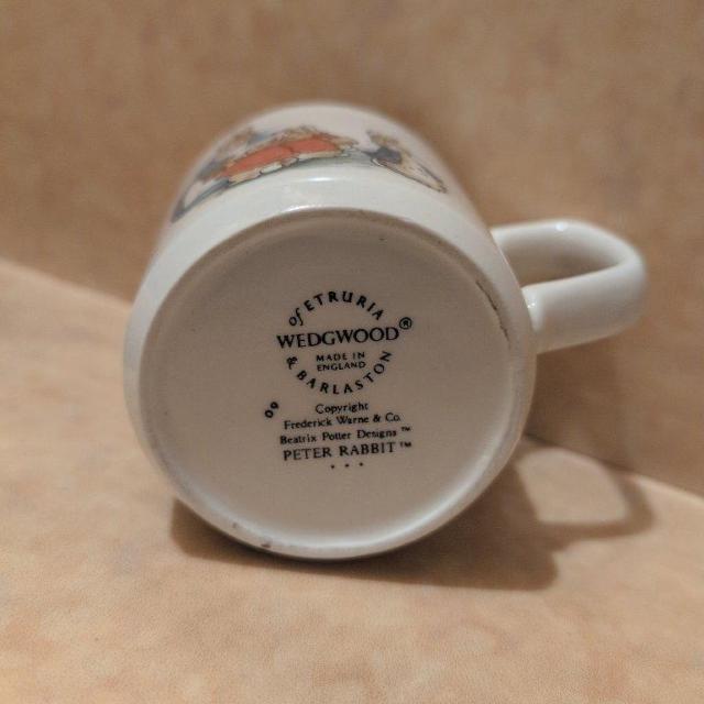 Wedgwood �s�[�^�[���r�b�g �M�ƃJ�b�v�̃Z�b�g ���K�i ���i �� �C���e���A/���C�t�� 