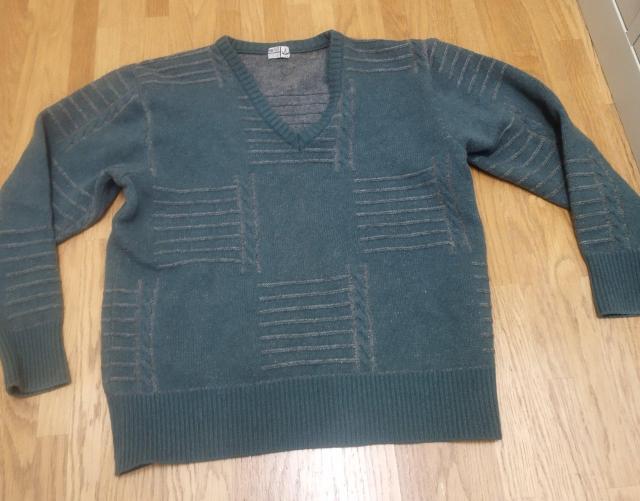 90�N��r���e�[�W V�l�b�N �O���[���j�b�g�Z�[�^�[�@��L��  �� �j���t�@�b�V������ 