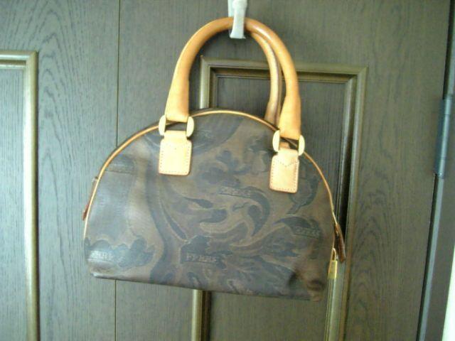 *FERRE*  バッグ  *新品☆*。.:*:・':★ < 女性ファッション  *FERRE*  バッグ  *新品☆*。.:*:・':★ < 女性ファッションの