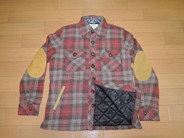 新品TMTチェック柄ウールジャケットSショートコートキルティング < ブランド 新品TMTチェック柄ウールジャケットSショートコートキルティング < ブランドの