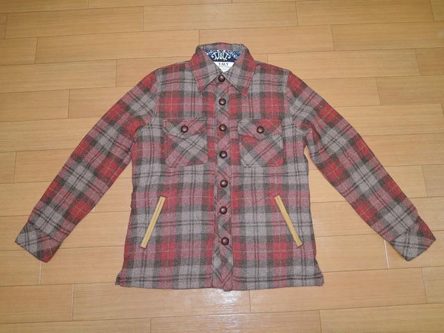 新品TMTチェック柄ウールジャケットSショートコートキルティング < ブランド 新品TMTチェック柄ウールジャケットSショートコートキルティング < ブランドの