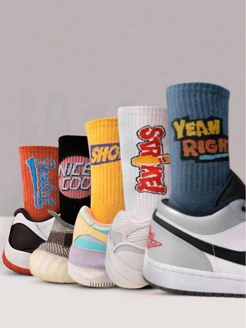 定価2,200円【新品】ポップロゴ入りソックス 2足セット● < 女性ファッション  定価2,200円【新品】ポップロゴ入りソックス 2足セット● < 女性ファッションの