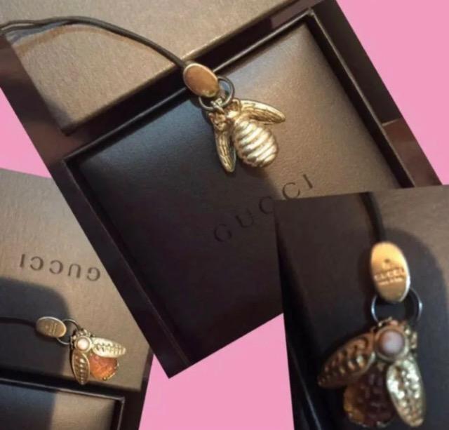 品薄レア美品GUCCI ストラップ昆虫モチーフキーリングチャーム素敵高級オシャレ癒やされる出会えない逸品 < ブランド  品薄レア美品GUCCI ストラップ昆虫モチーフキーリングチャーム素敵高級オシャレ癒やされる出会えない逸品 < ブランドの