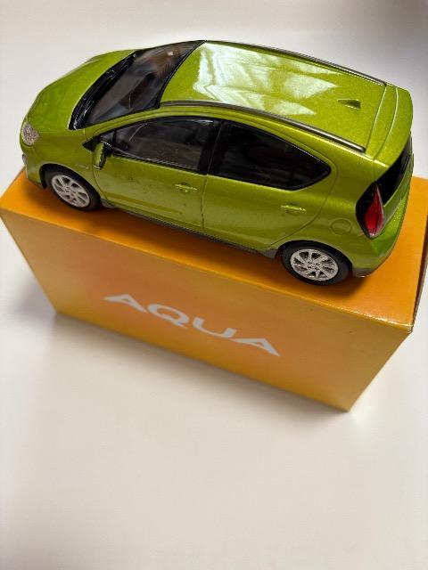 TOYOTA AQUA 中期 1/30 箱付未使用♪flesh Green ディーラー非売品♪ < ホビー  TOYOTA AQUA 中期 1/30 箱付未使用♪flesh Green ディーラー非売品♪ < ホビーの
