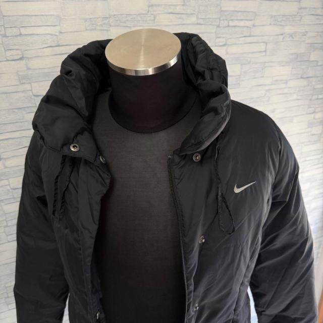 NIKE ナイキ レディース ダウンジャケット コート ブラック Mサイズ 防寒 スポーツ < ブランド NIKE ナイキ レディース ダウンジャケット コート ブラック Mサイズ 防寒 スポーツ < ブランドの