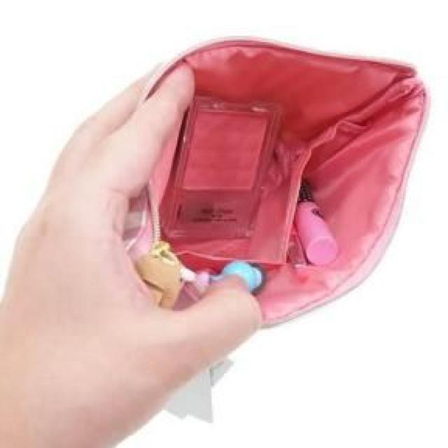 【スヌーピー】可愛い♪コスメ.デジカメ.スマホ携帯.小物入れに 舟形ポーチ < アニメ/コミック/キャラクター 【スヌーピー】可愛い♪コスメ.デジカメ.スマホ携帯.小物入れに 舟形ポーチ < アニメ/コミック/キャラクターの