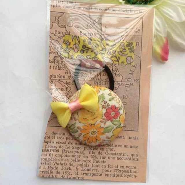 ハンドメイド ヘアゴム 特大 くるみボタン axes好き リボン お花 < 女性ファッション  ハンドメイド ヘアゴム 特大 くるみボタン axes好き リボン お花 < 女性ファッションの