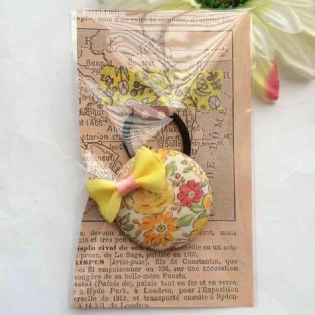 ハンドメイド ヘアゴム 特大 くるみボタン axes好き リボン お花 < 女性ファッション  ハンドメイド ヘアゴム 特大 くるみボタン axes好き リボン お花 < 女性ファッションの