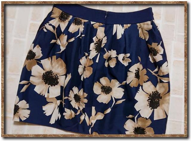 アドーア 花柄シルクスカート 紺 < ブランド アドーア 花柄シルクスカート 紺 < ブランドの