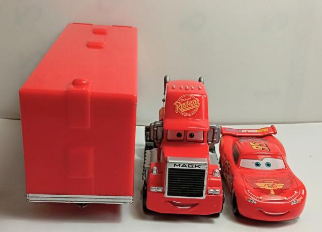 トミカDisneyカーズマックトレーラーライトニングマックイーン < ホビー トミカDisneyカーズマックトレーラーライトニングマックイーン < ホビーの